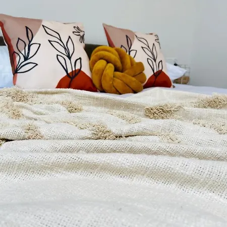 Milo Cie Widziec * Nowecin